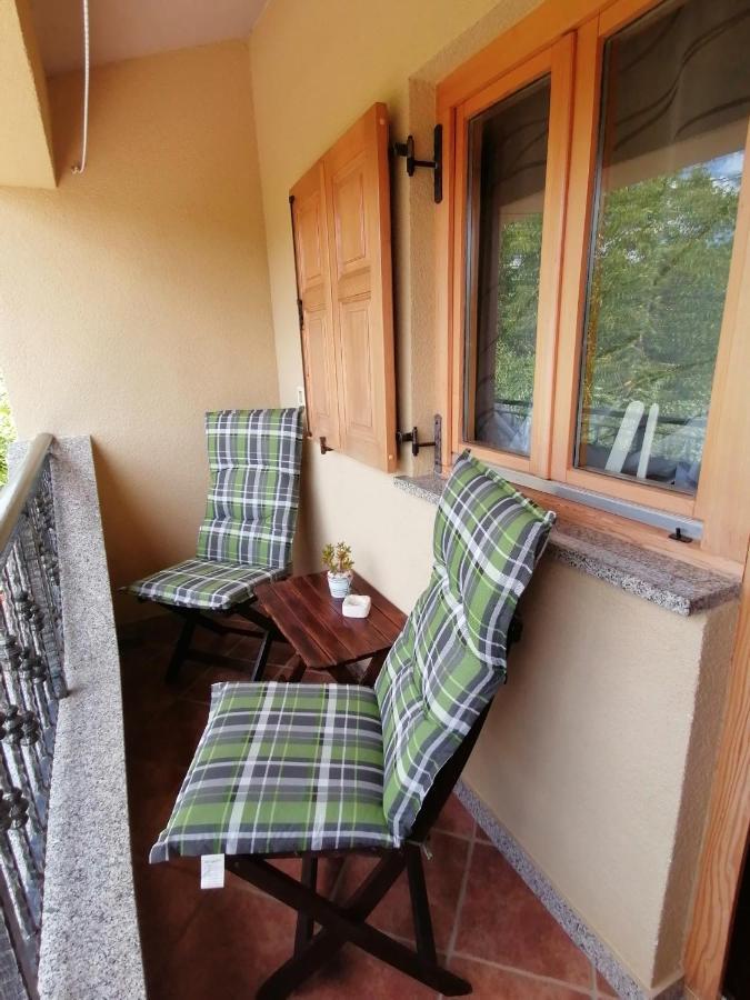 Holiday House Dol Cerovlje Eksteriør bilde